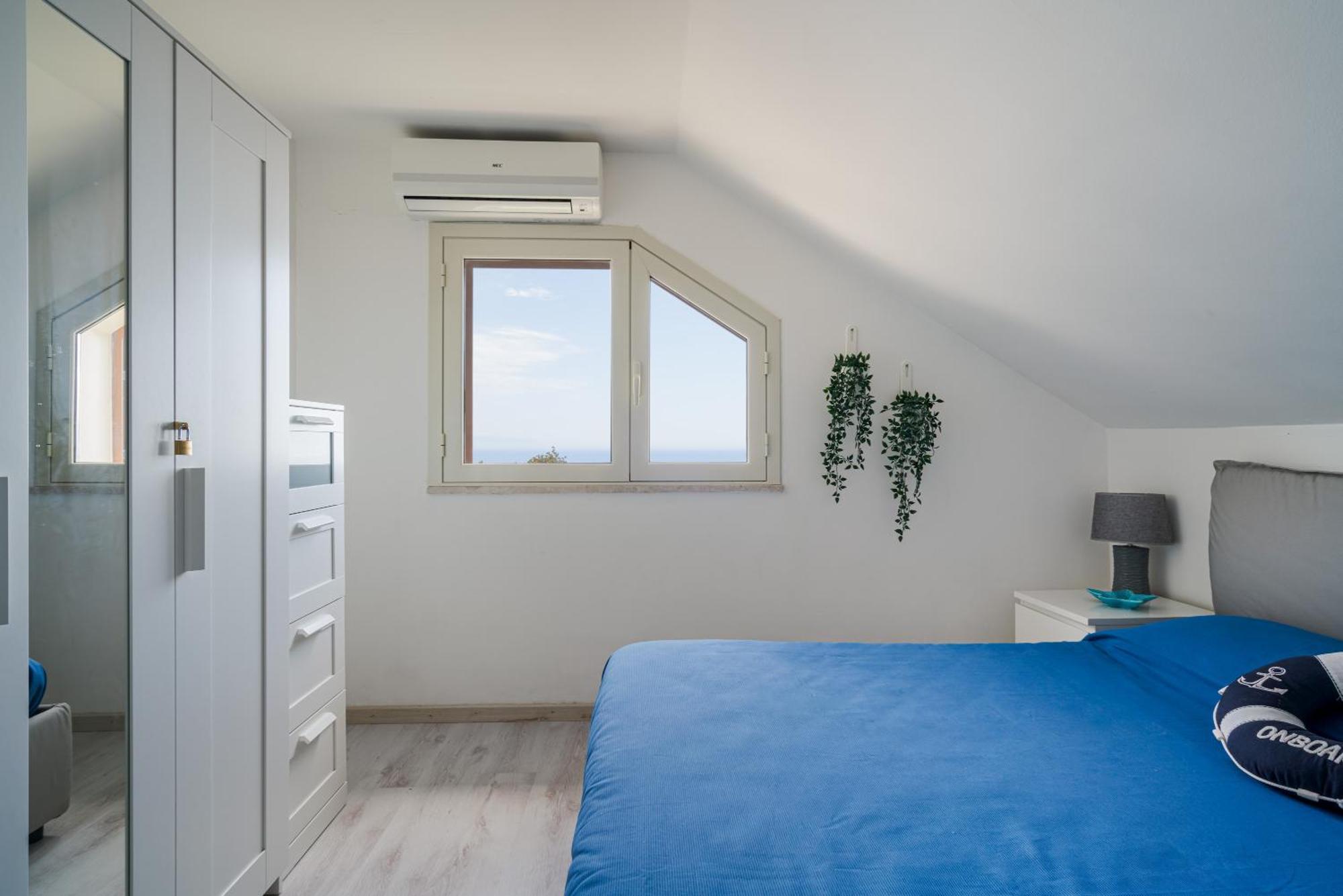 La Goccia Sul Mare Apartment Letojanni Exterior photo