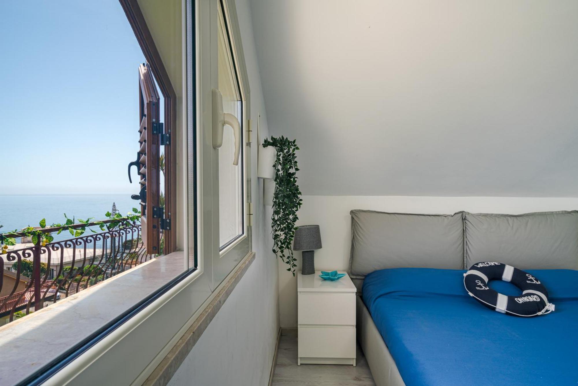 La Goccia Sul Mare Apartment Letojanni Exterior photo